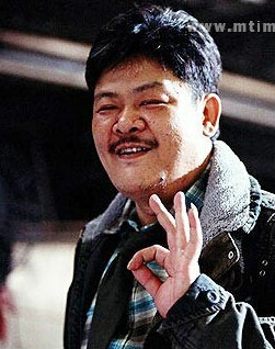 出戏肥英