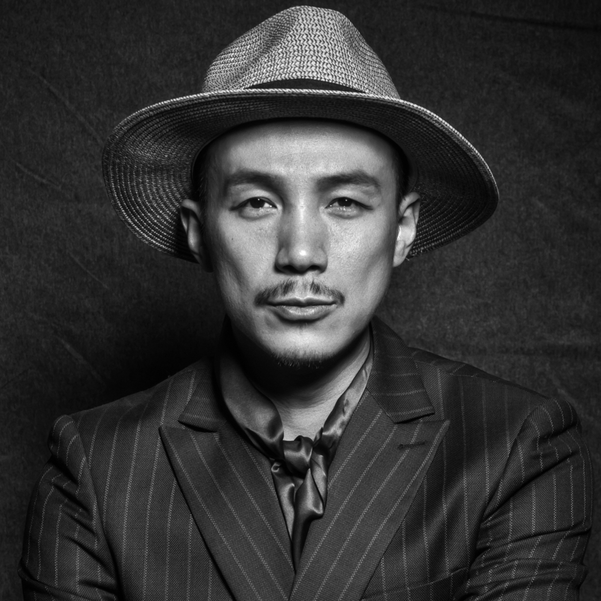 黑暗侵袭聂坤