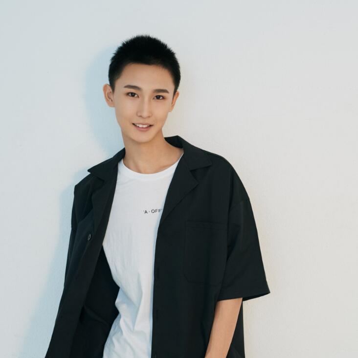 知法犯法苗小伟