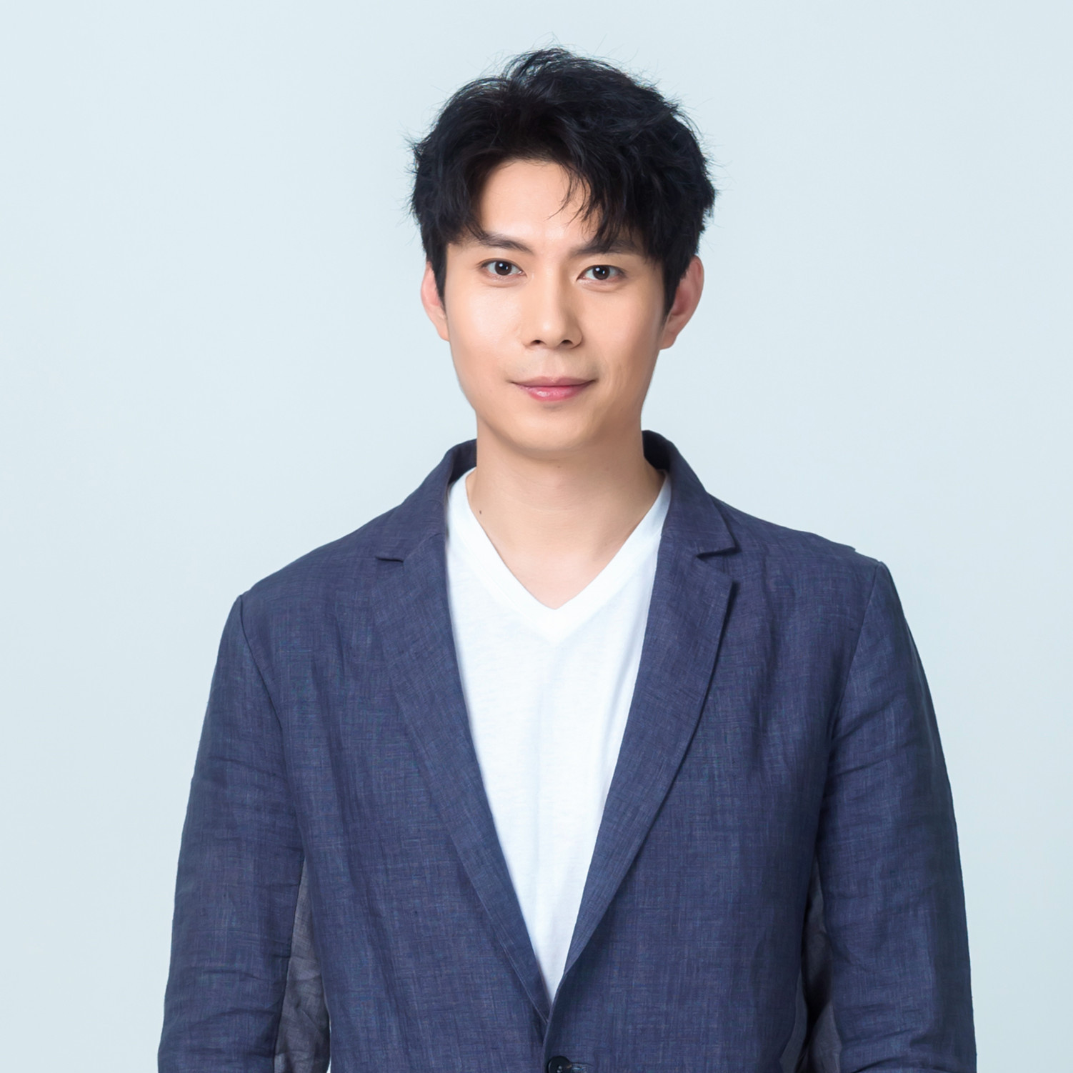 云曙碧高然